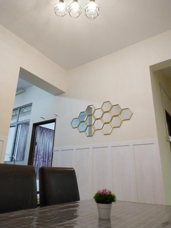 Homestay Kuala Terengganu Near Batu Burok, Hospital Hsnz, Ktcc Mall, Drawbridge A Eksteriør bilde